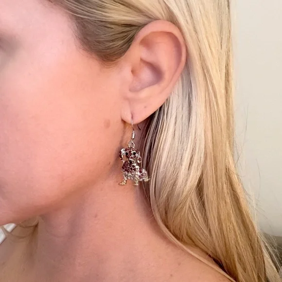 Dachshund Dog Dangle Sparkly Earrings New - Picture 3 of 6